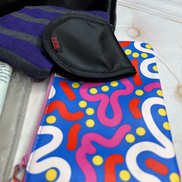 Tumi 8pc Bundle - Picture 3 of 10